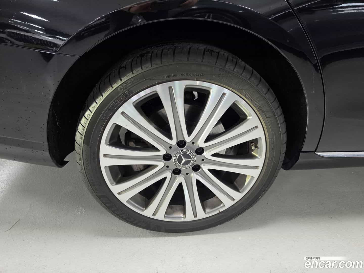 E-Class Mercedes-Benz 2023.5-OUTER-005