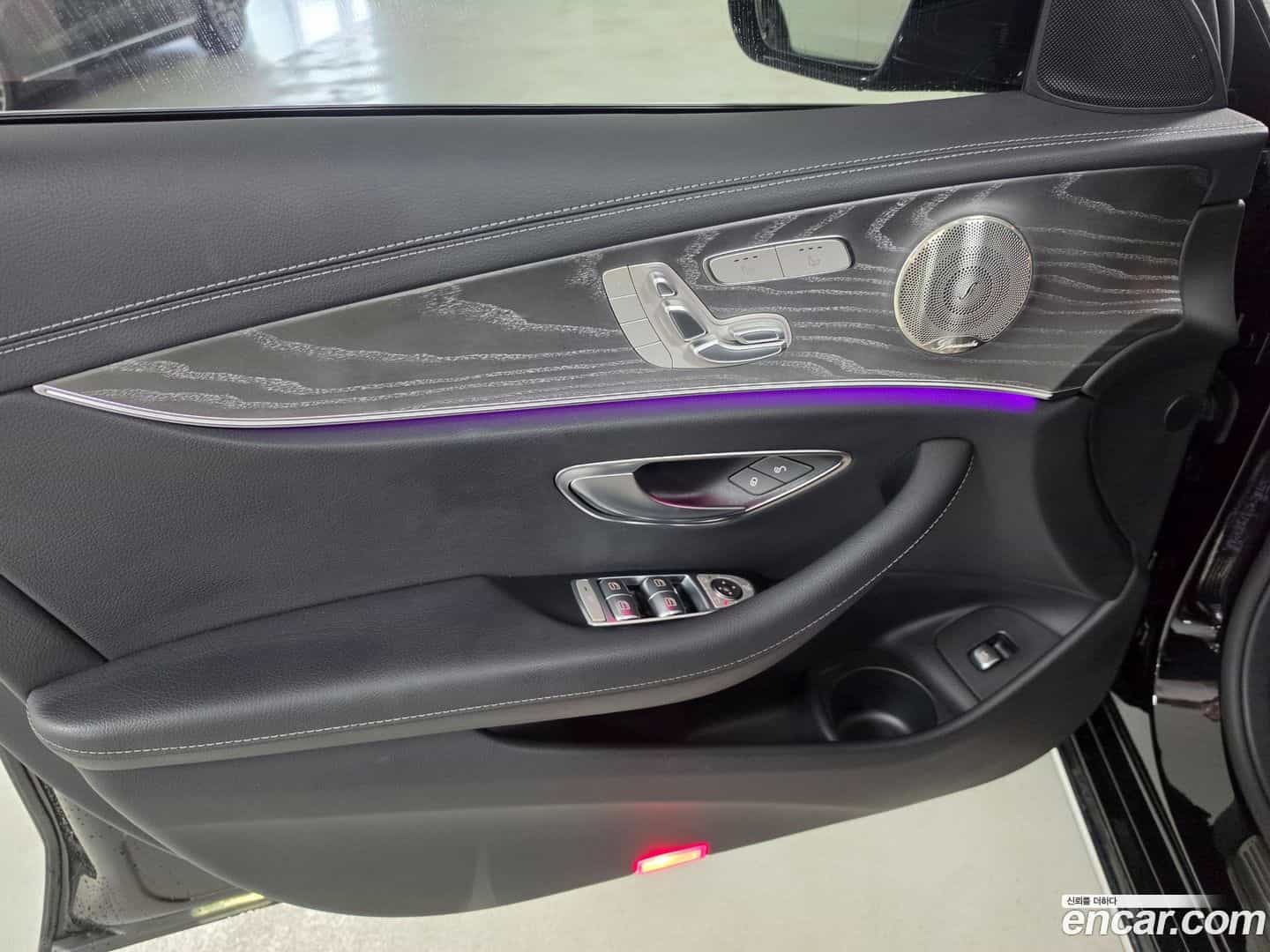 E-Class Mercedes-Benz 2023.5-OPTION-019