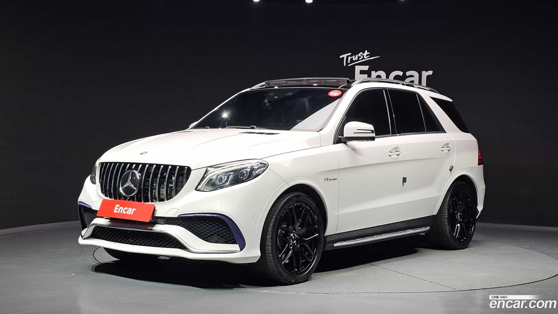 GLE-Class Mercedes-Benz 2016.8-OUTER-001