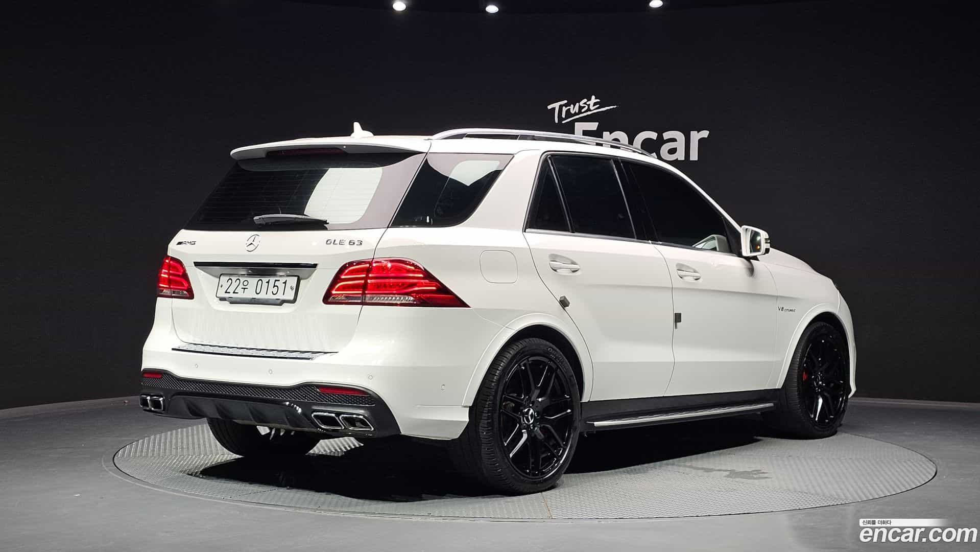 GLE-Class Mercedes-Benz 2016.8-OUTER-002