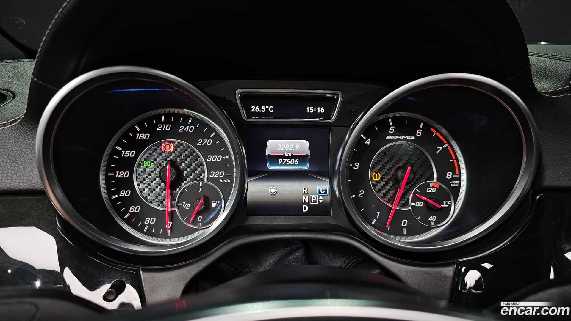 GLE-Class Mercedes-Benz 2016.8-INNER-008