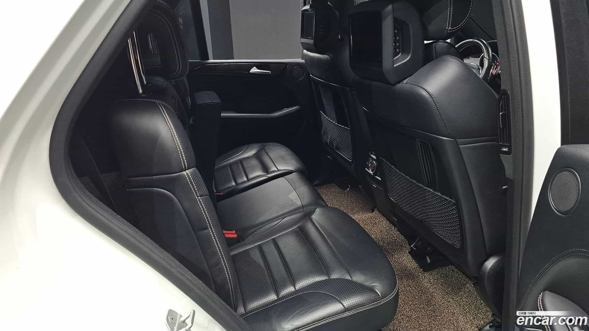 GLE-Class Mercedes-Benz 2016.8-OPTION-015