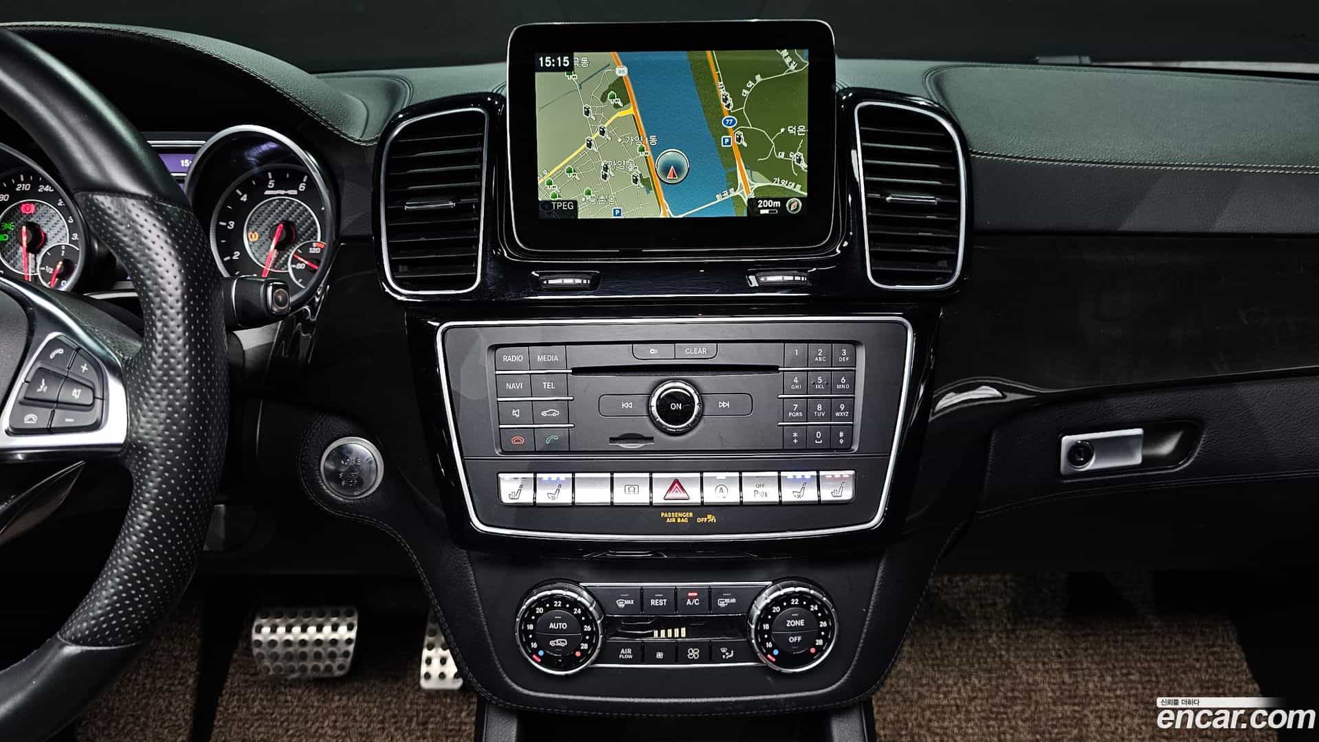 GLE-Class Mercedes-Benz 2016.8-OPTION-018