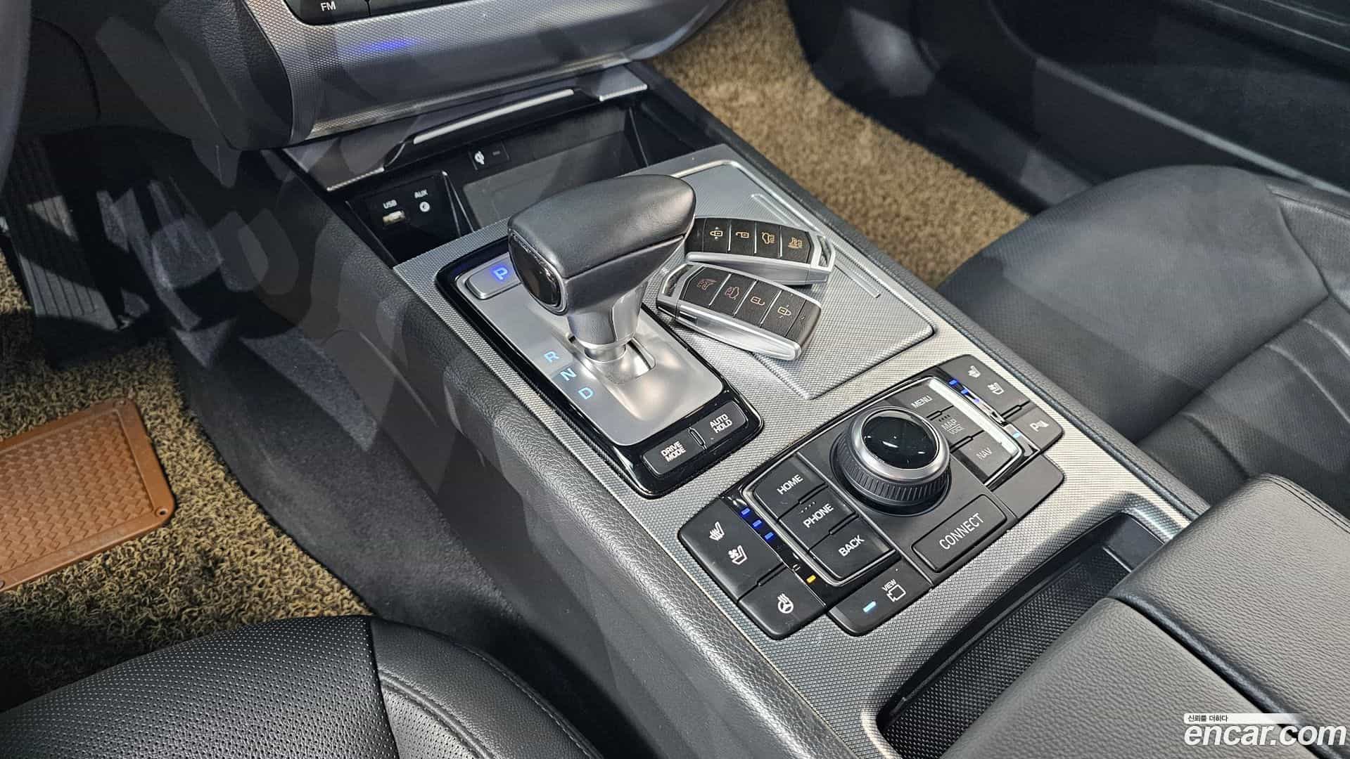 G80 Genesis 2018.1-INNER-009
