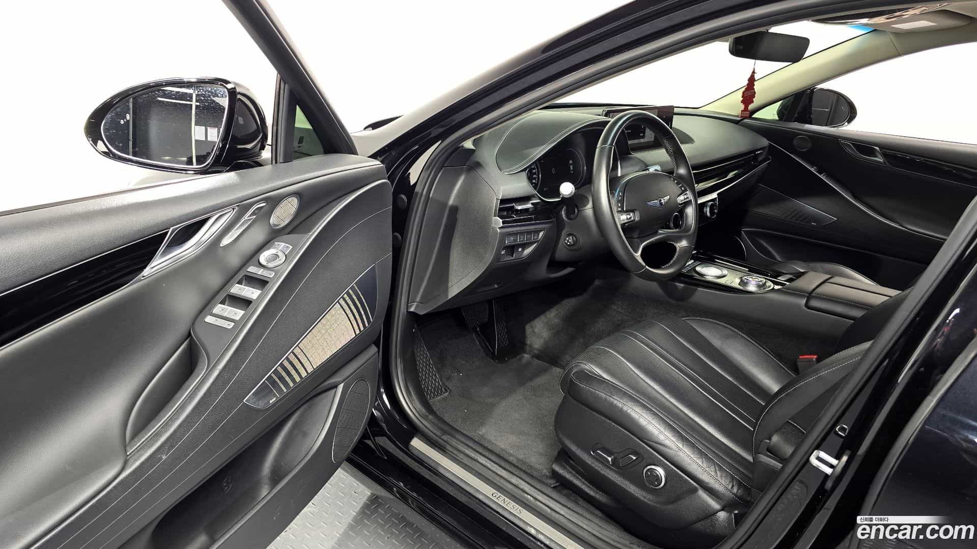G80 Genesis 2020.10-INNER-010