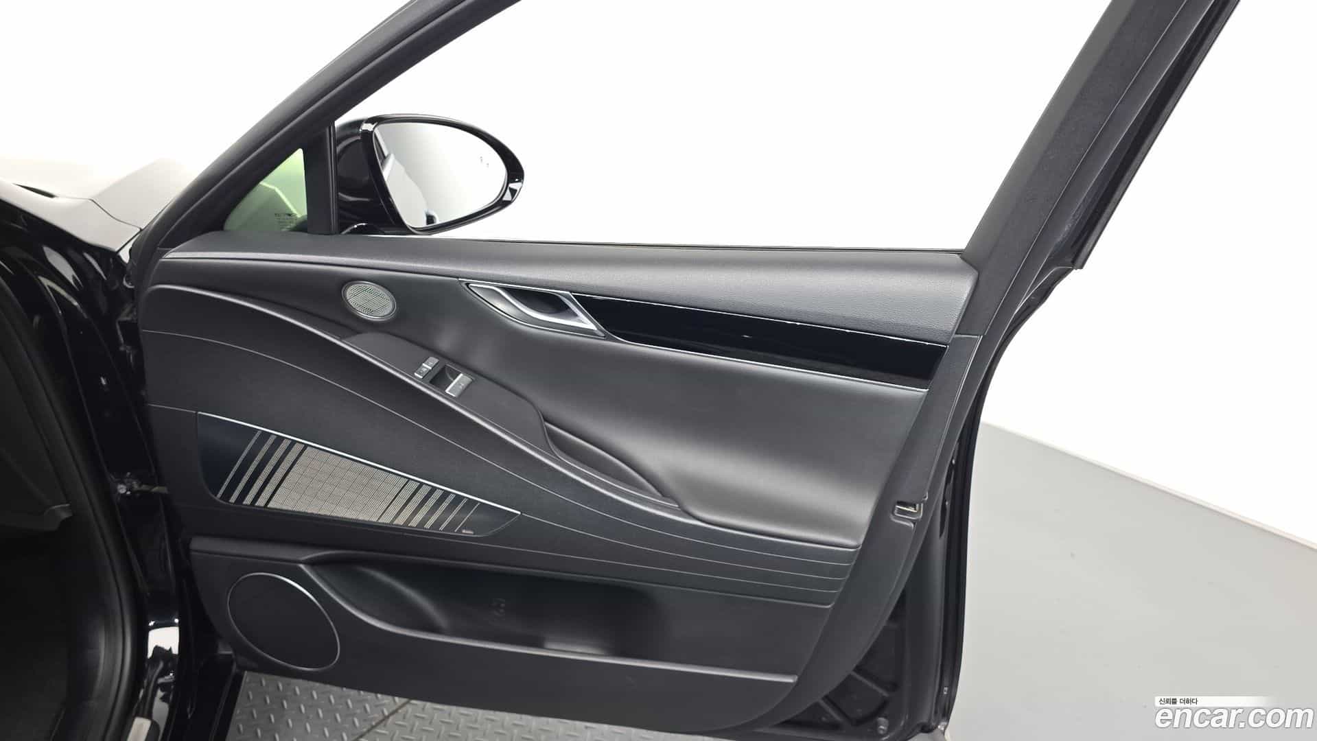 G80 Genesis 2020.10-INNER-034