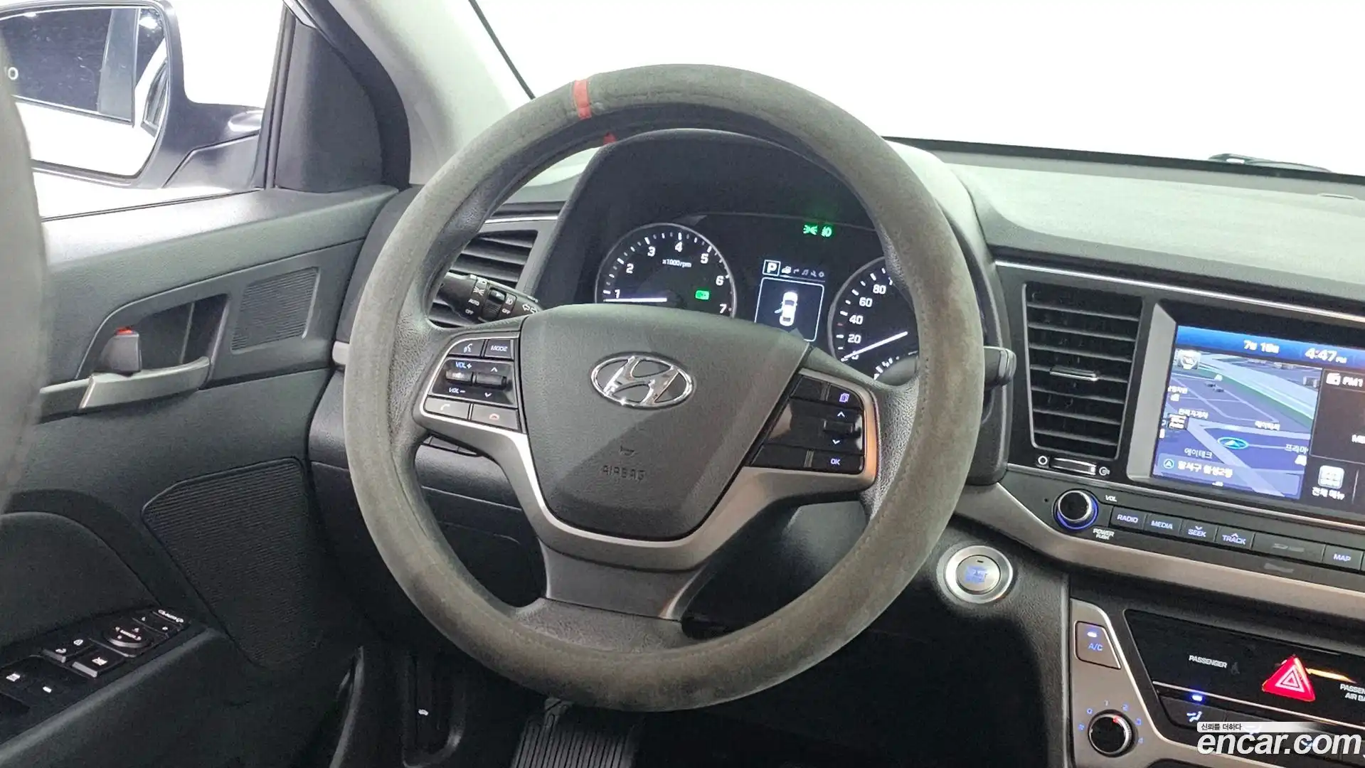 AVANTE Hyundai 2018.6-OPTION-017