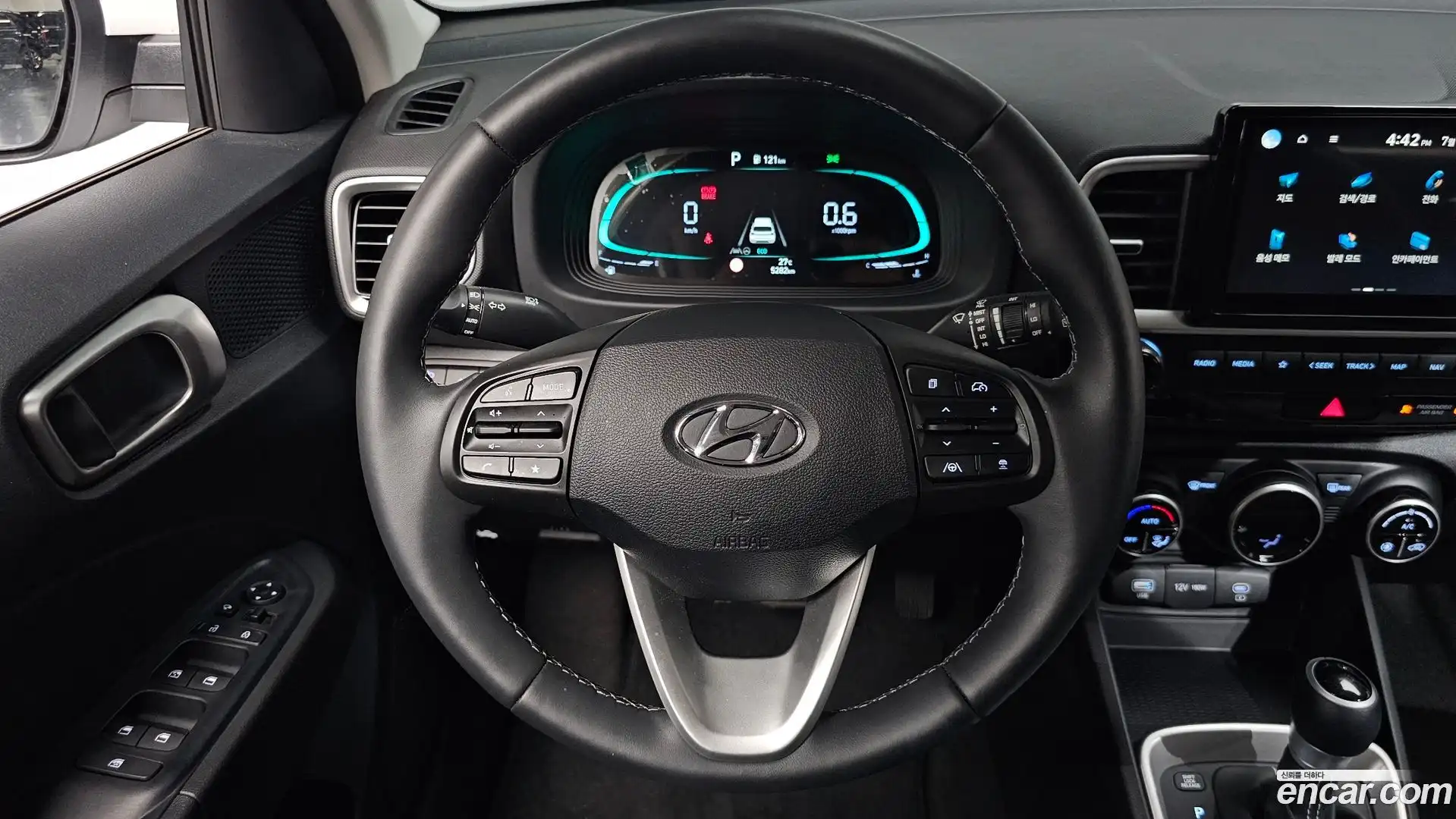 Venue Hyundai 2025.8-OPTION-017