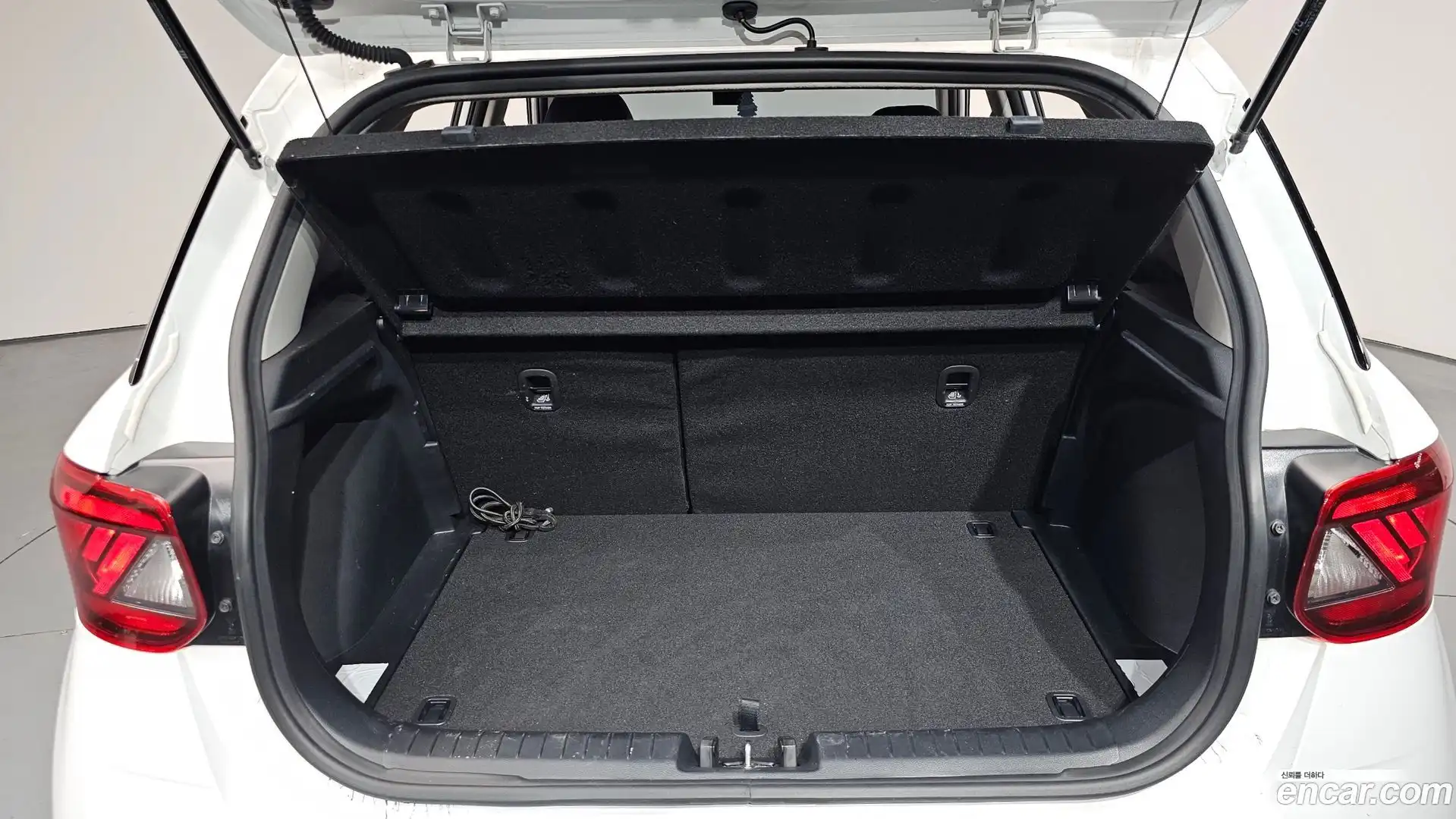 Venue Hyundai 2025.8-OPTION-024