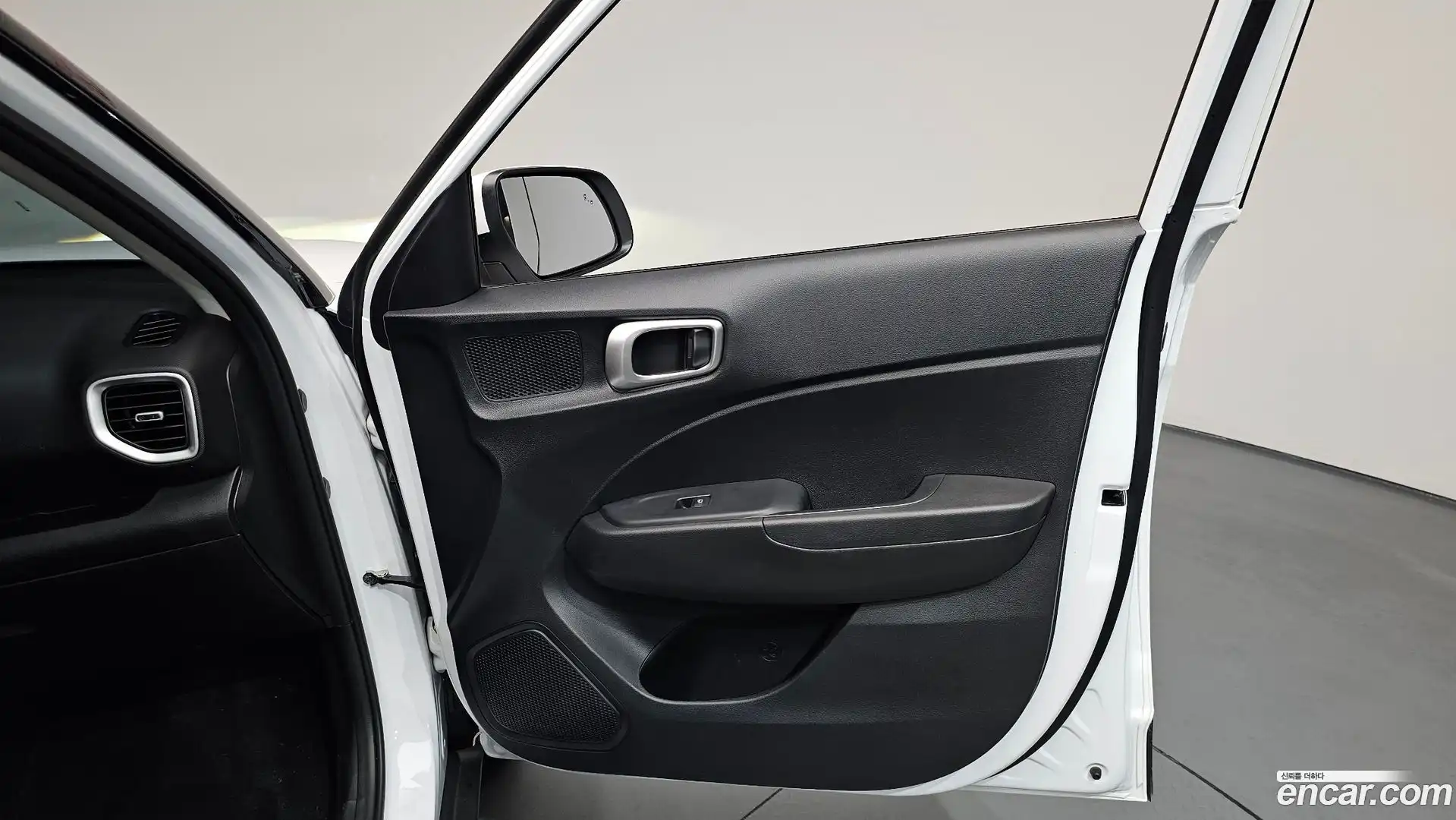 Venue Hyundai 2025.8-INNER-034