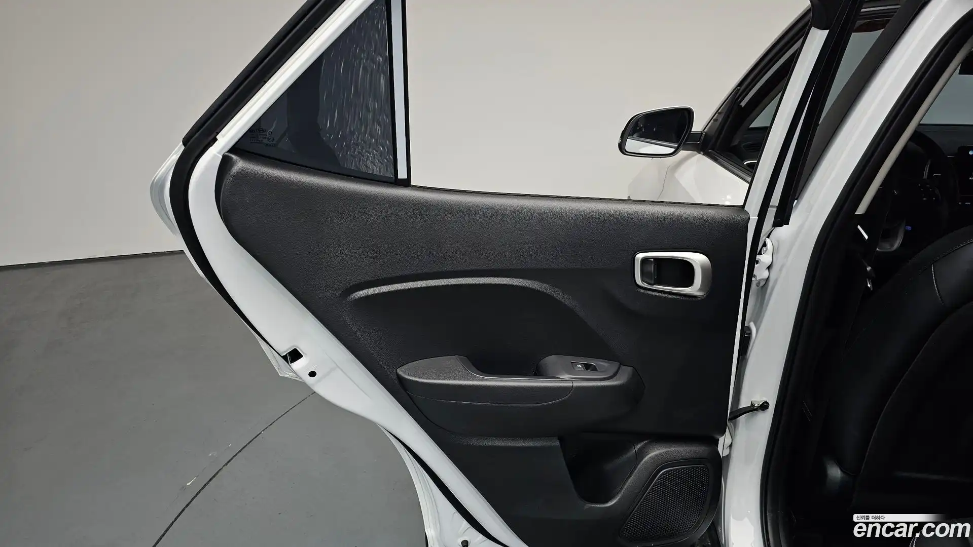 Venue Hyundai 2025.8-INNER-035