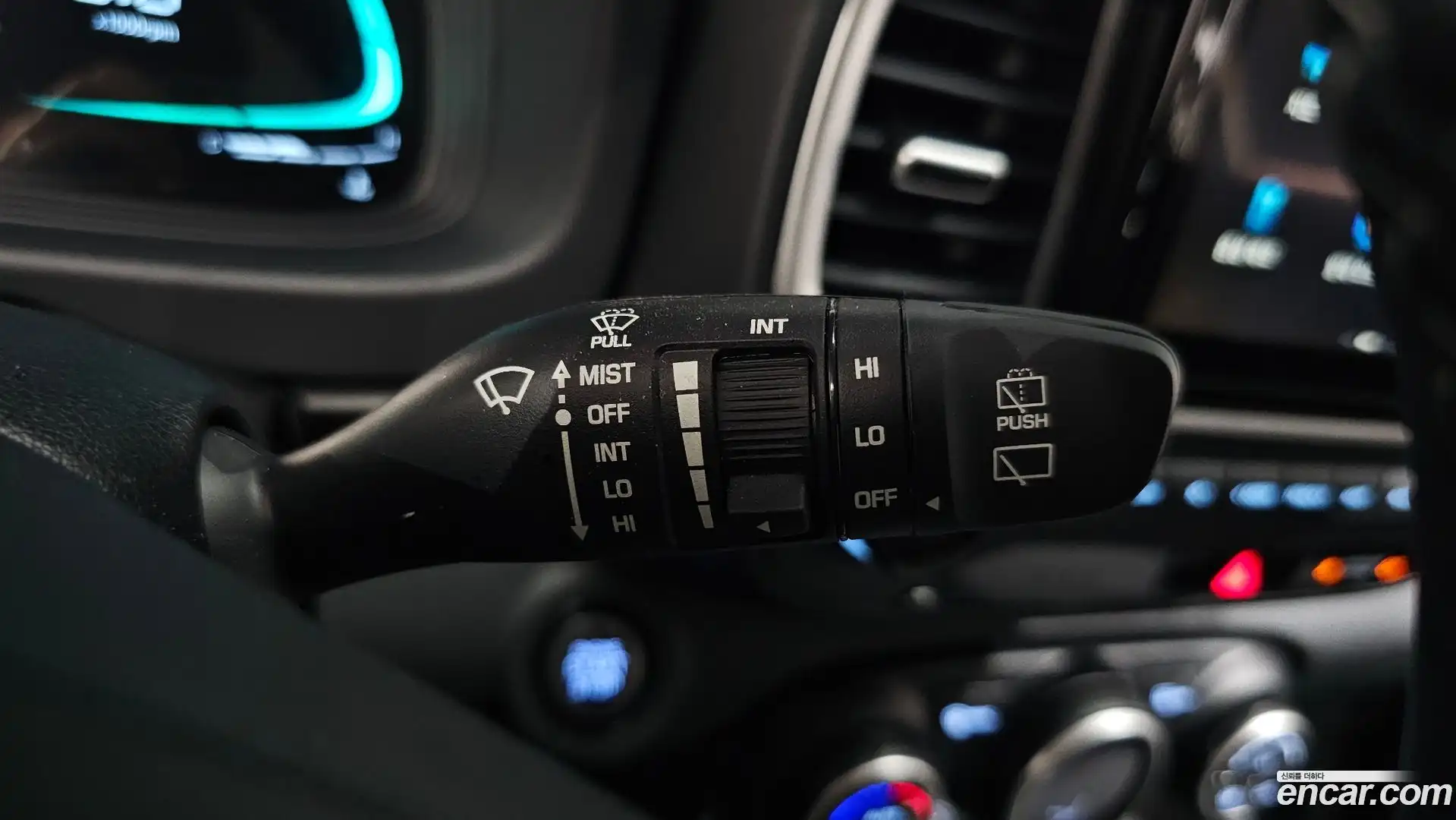 Venue Hyundai 2025.8-OPTION-042
