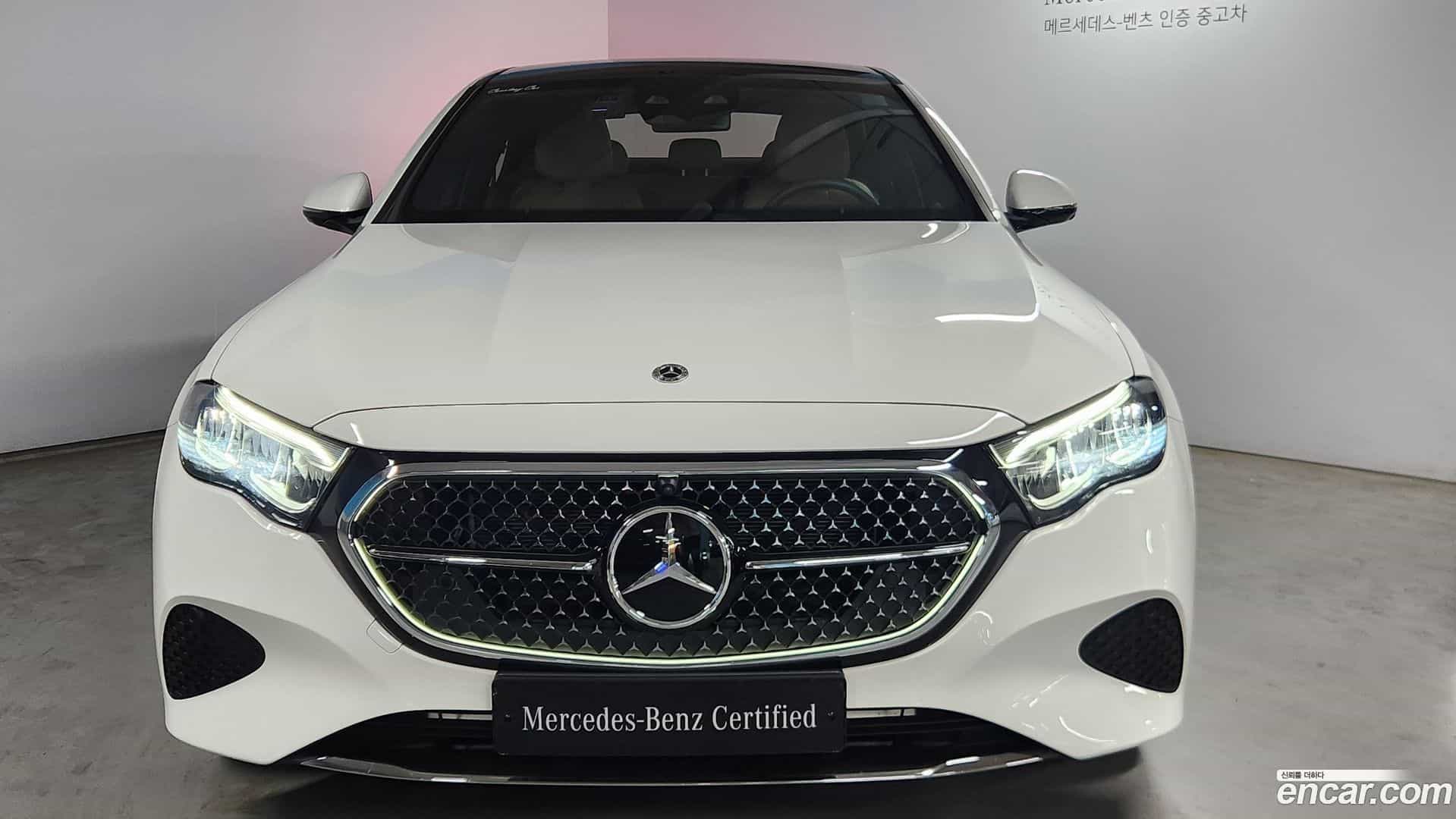 E-Class Mercedes-Benz 2025.10-OUTER-003
