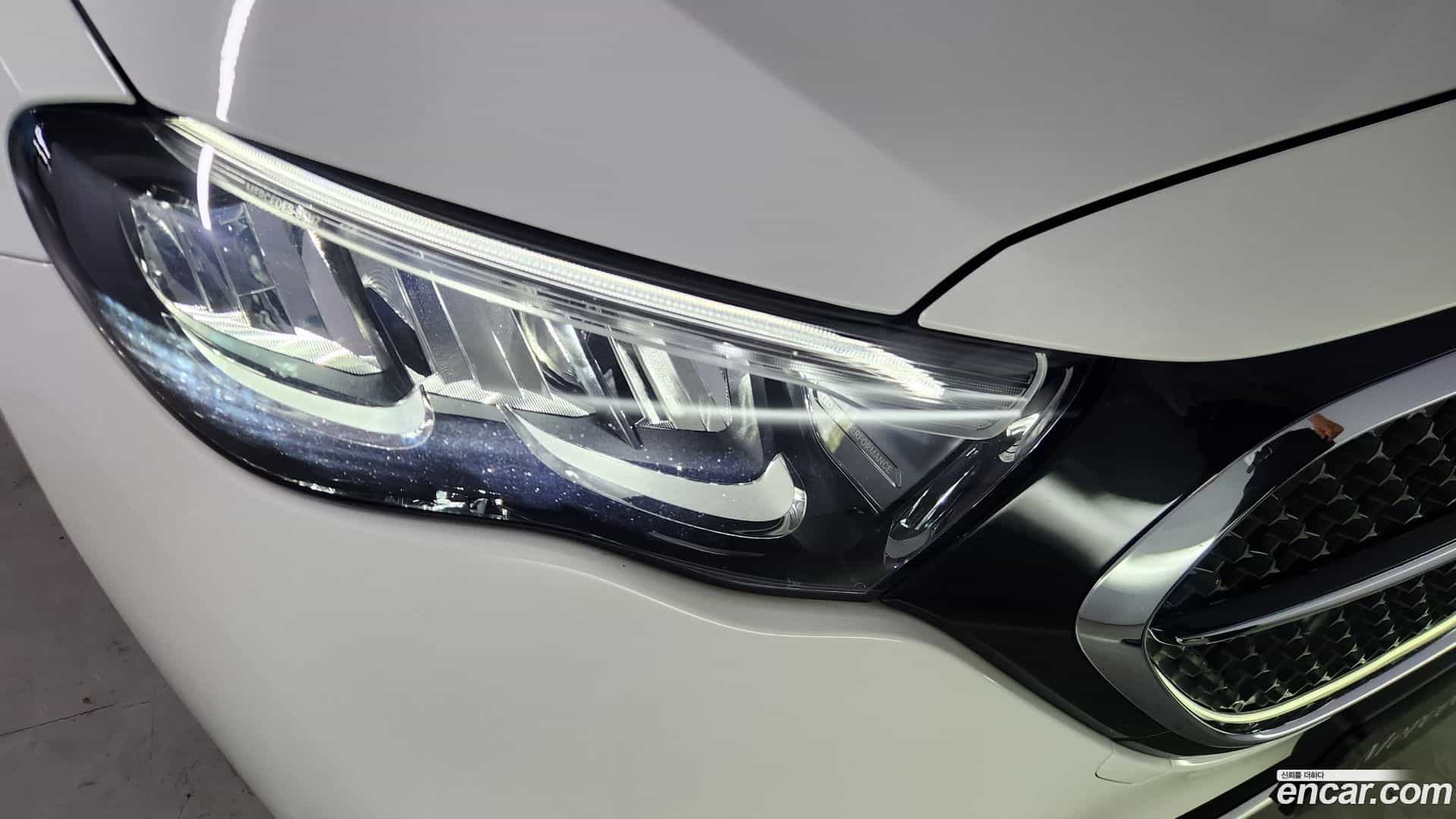 E-Class Mercedes-Benz 2025.10-OUTER-005