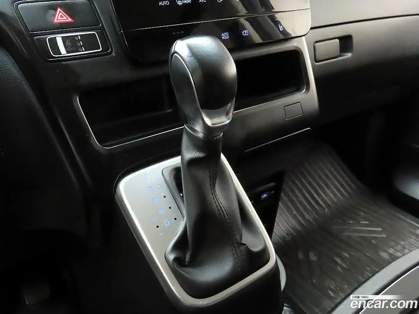 Staria Hyundai 2022.5-INNER-010