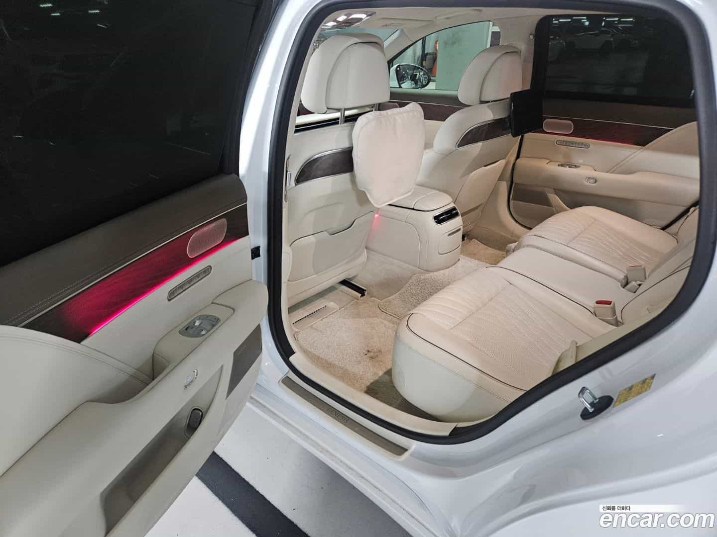 G90 Genesis 2023.5-OUTER-005