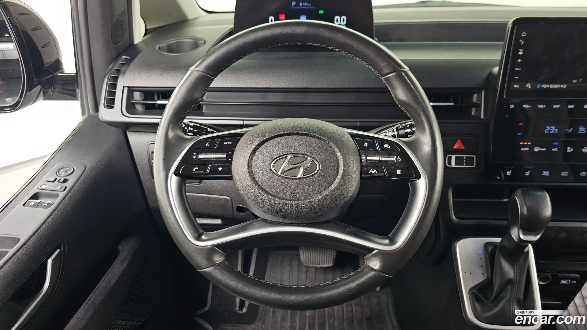 Staria Hyundai 2022.5-OPTION-017