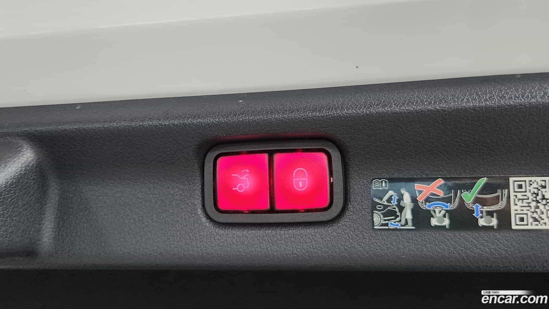 EQE Mercedes-Benz 2024.11-OPTION-023