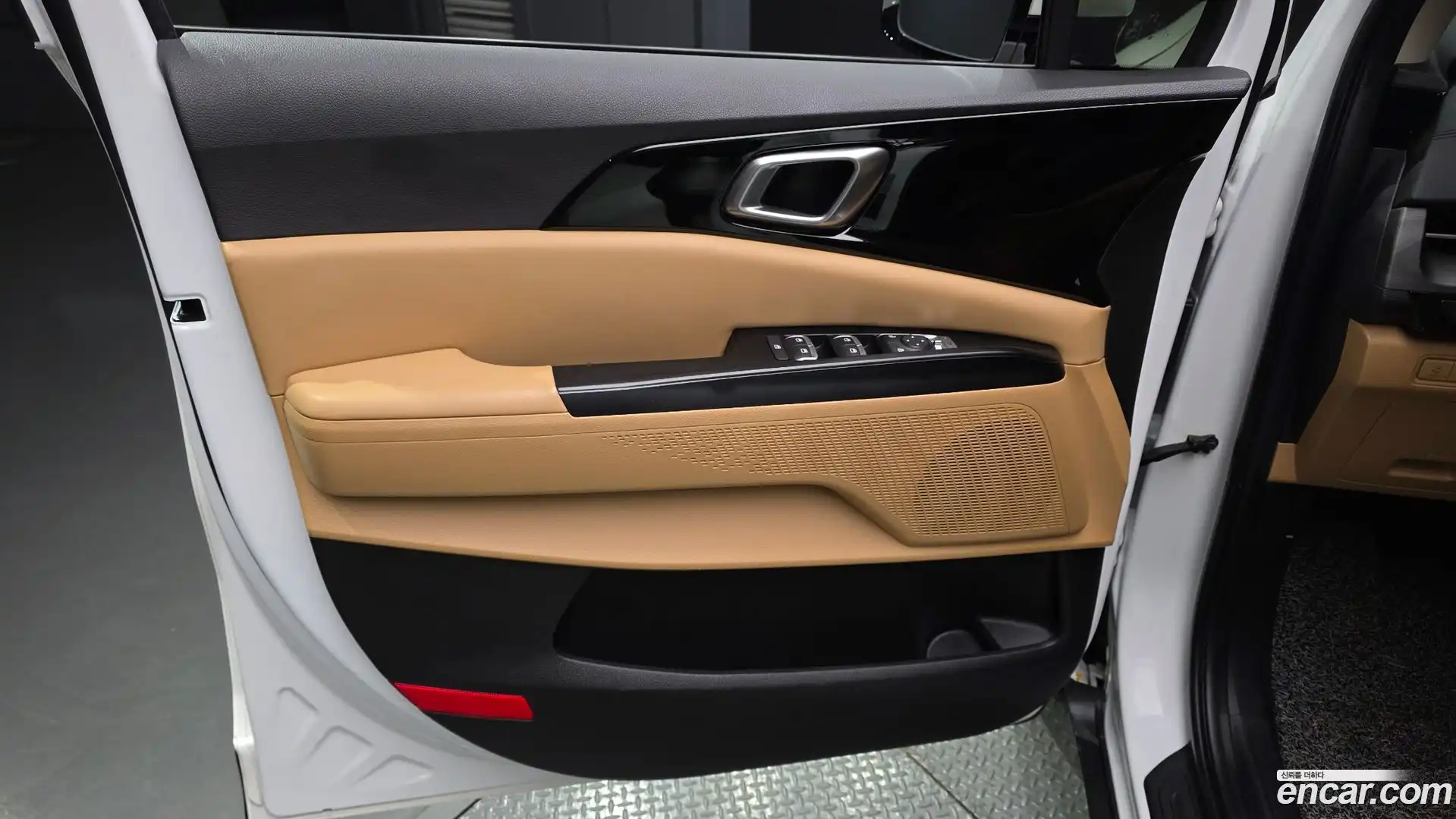 Canival Kia 2022.5-INNER-034