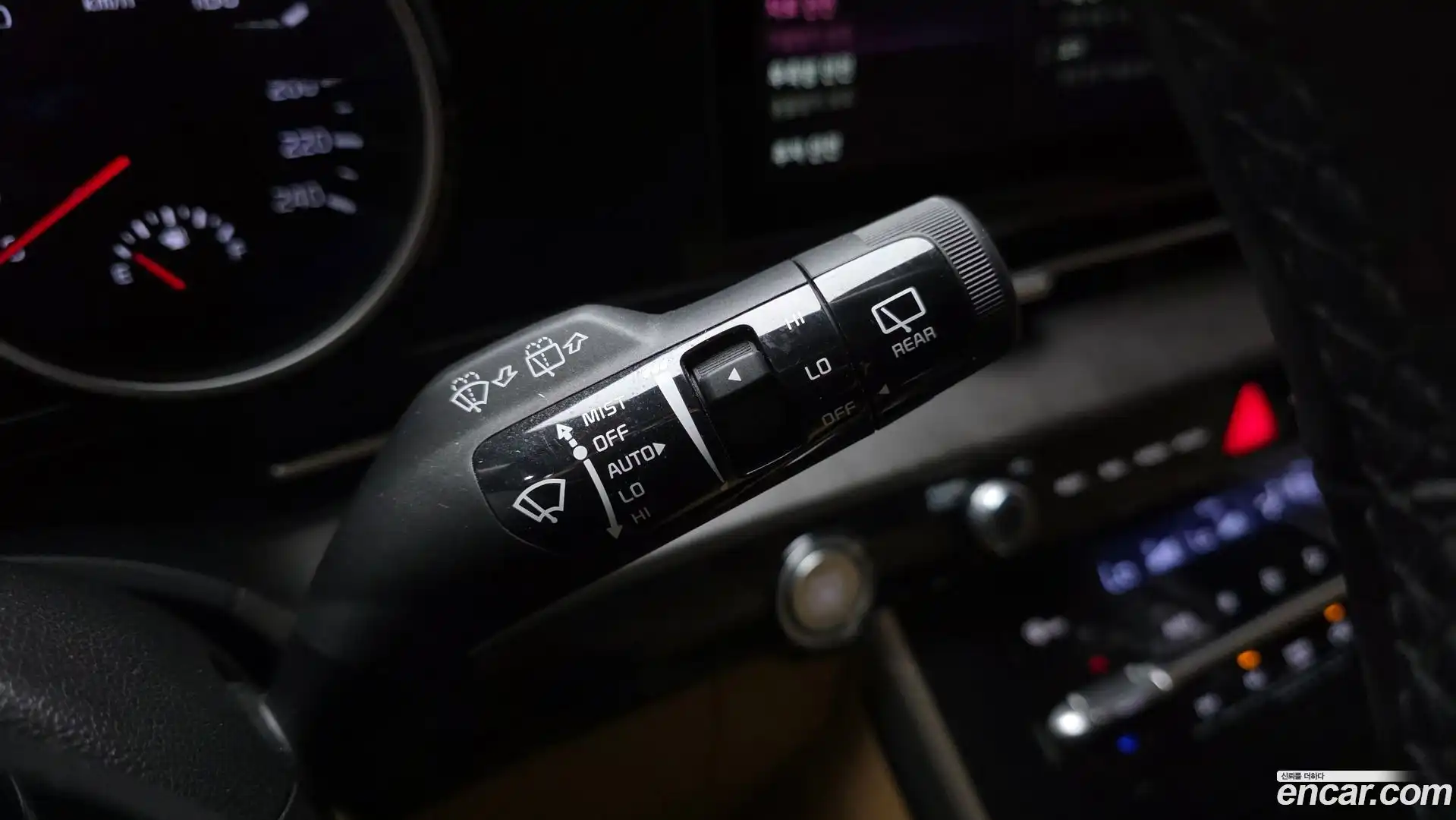Canival Kia 2022.5-OPTION-042