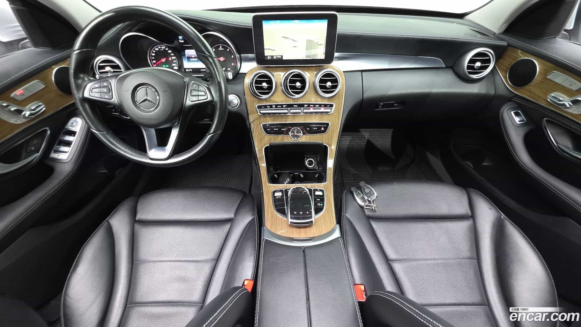 C-Class Mercedes-Benz 2014.6-INNER-007