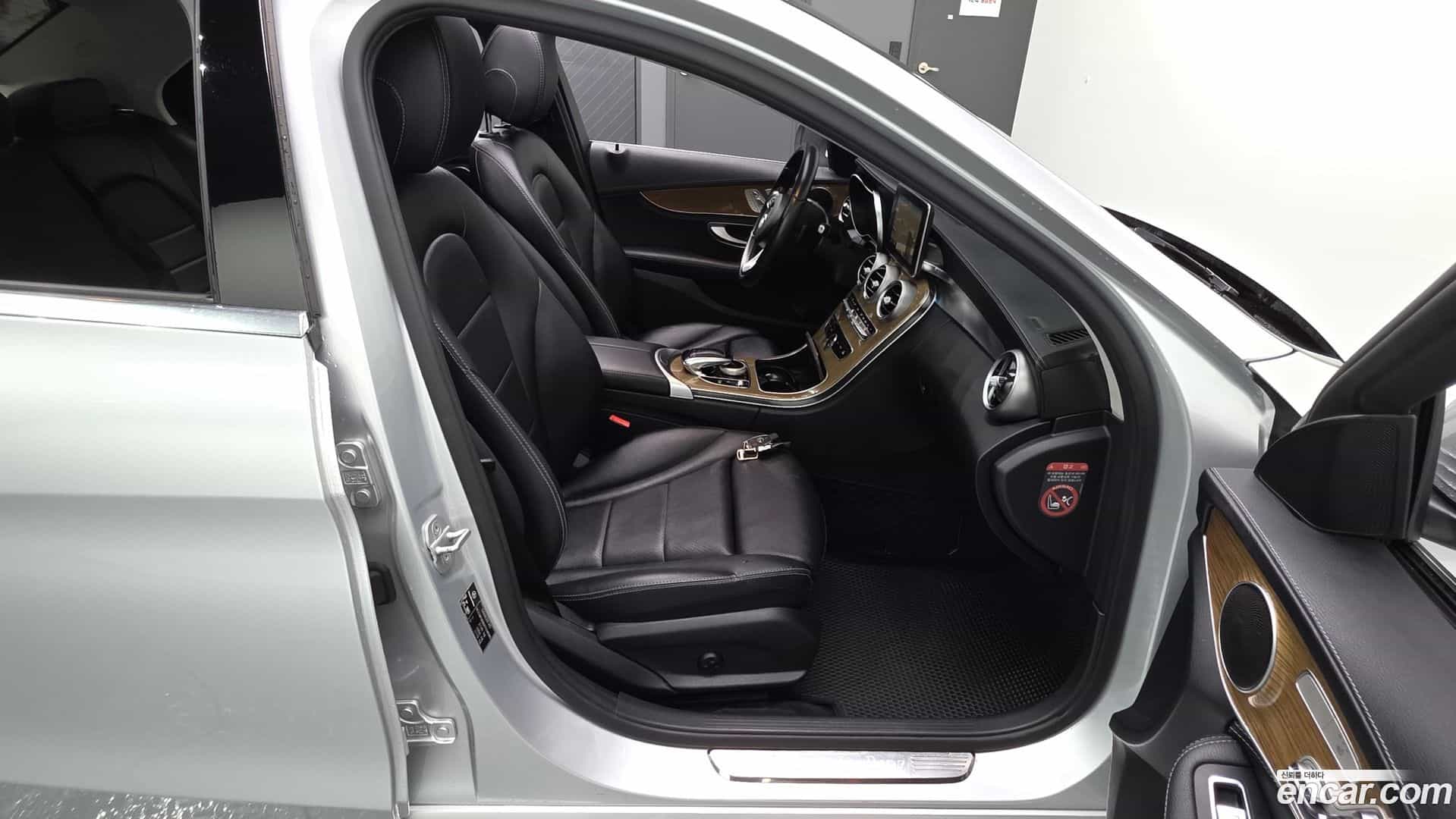 C-Class Mercedes-Benz 2014.6-OPTION-016