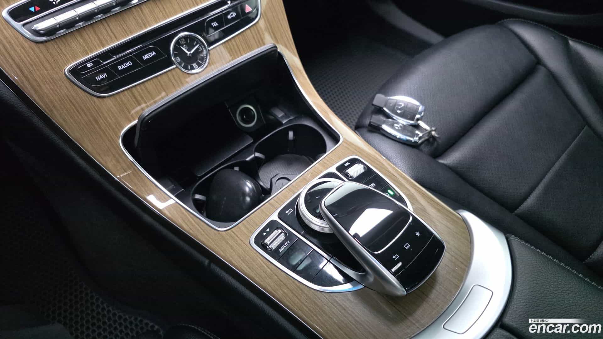 C-Class Mercedes-Benz 2014.6-OPTION-023