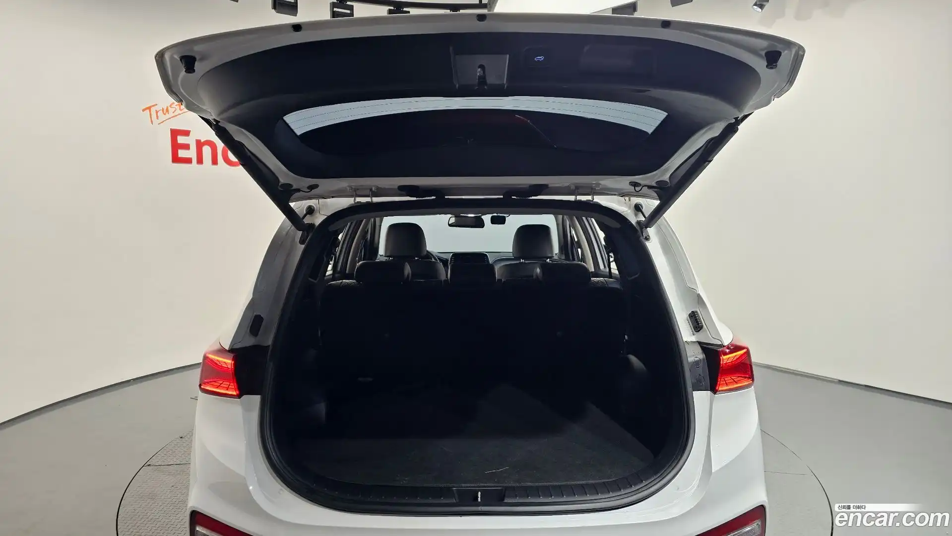 Santafe Hyundai 2018.7-OPTION-022
