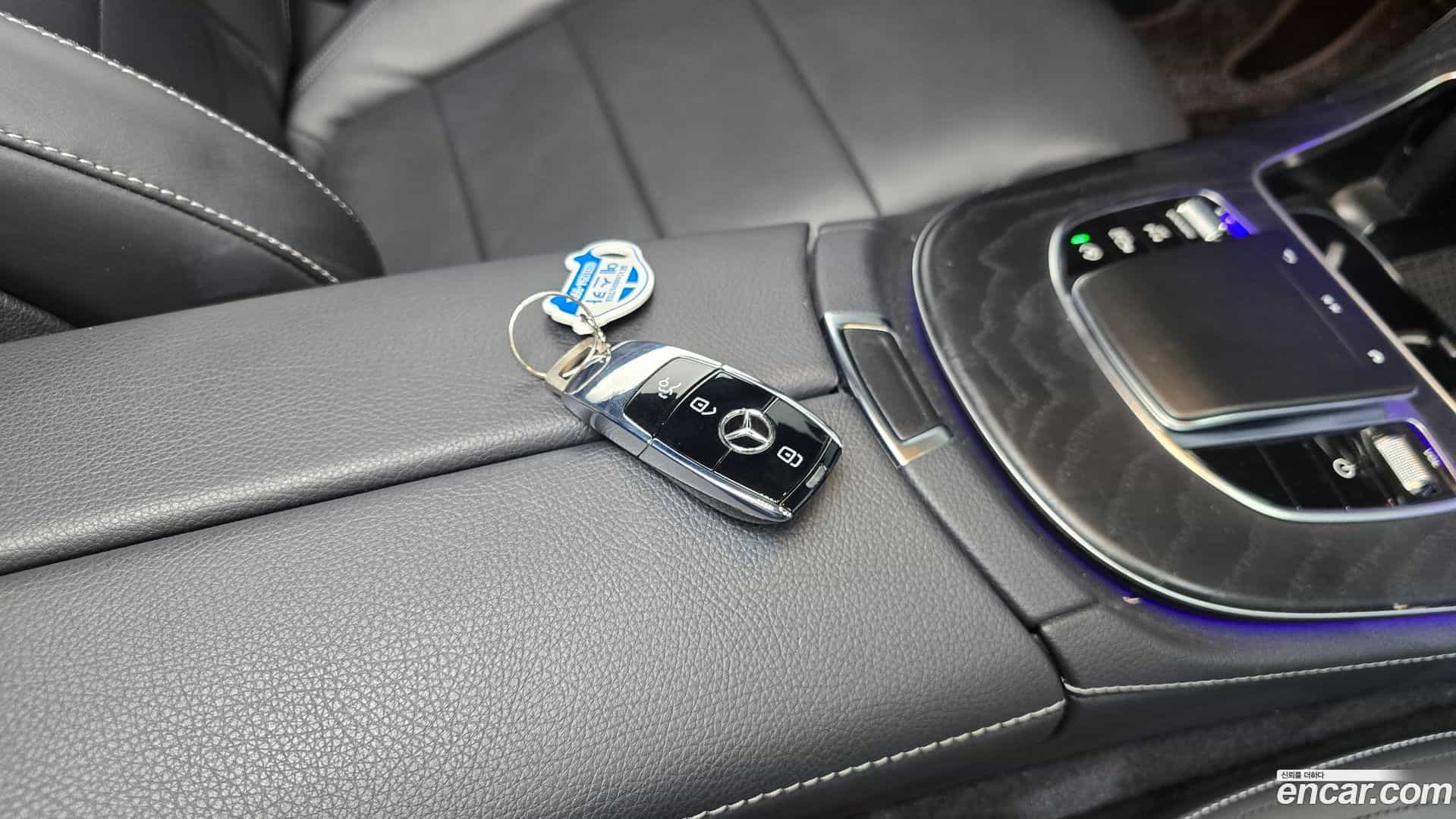 E-Class Mercedes-Benz 2020.10-OPTION-019