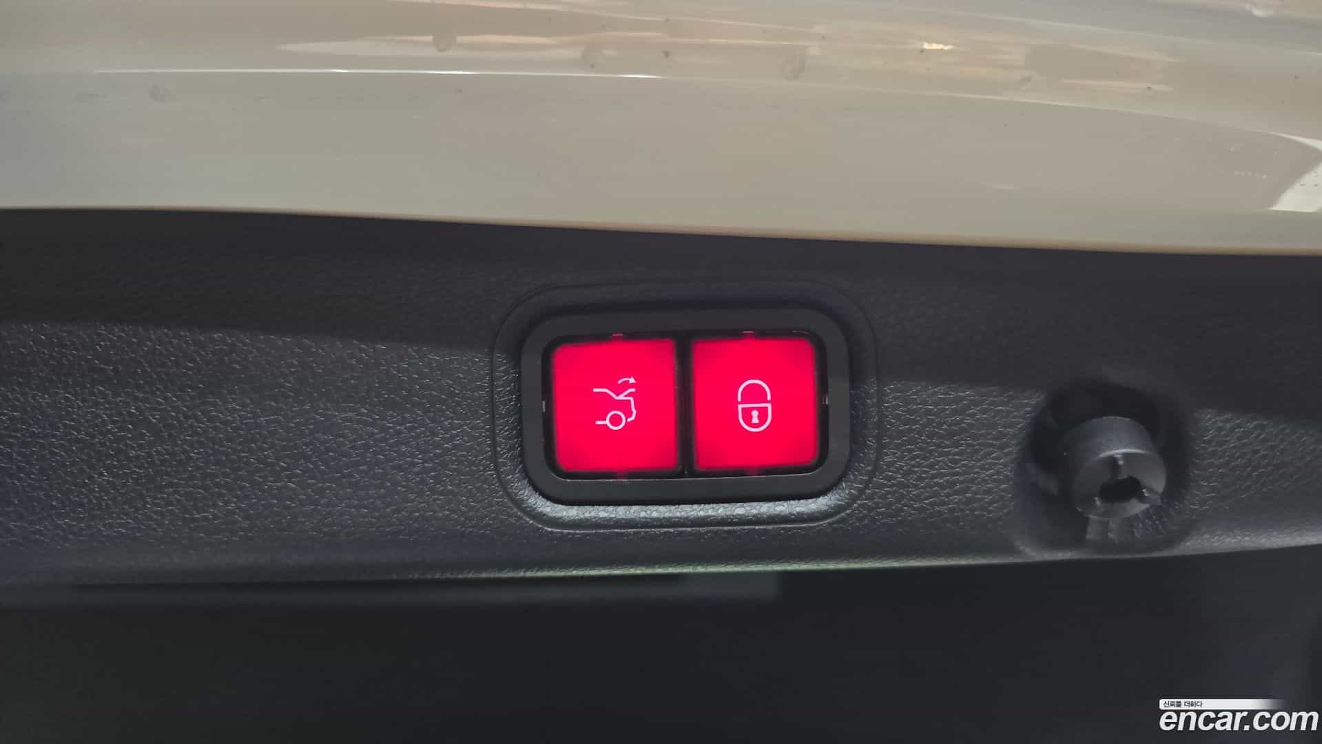 E-Class Mercedes-Benz 2020.10-OPTION-021