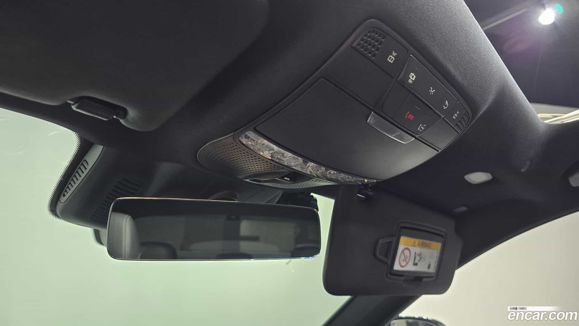 E-Class Mercedes-Benz 2020.10-OPTION-023