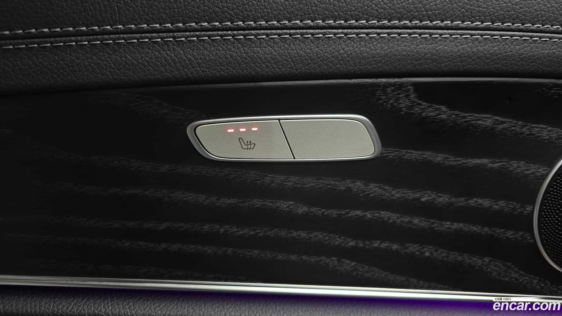 E-Class Mercedes-Benz 2020.10-OPTION-042