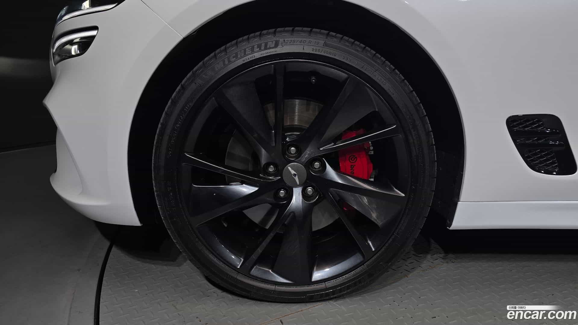 G70 Genesis 2021.10-OUTER-005