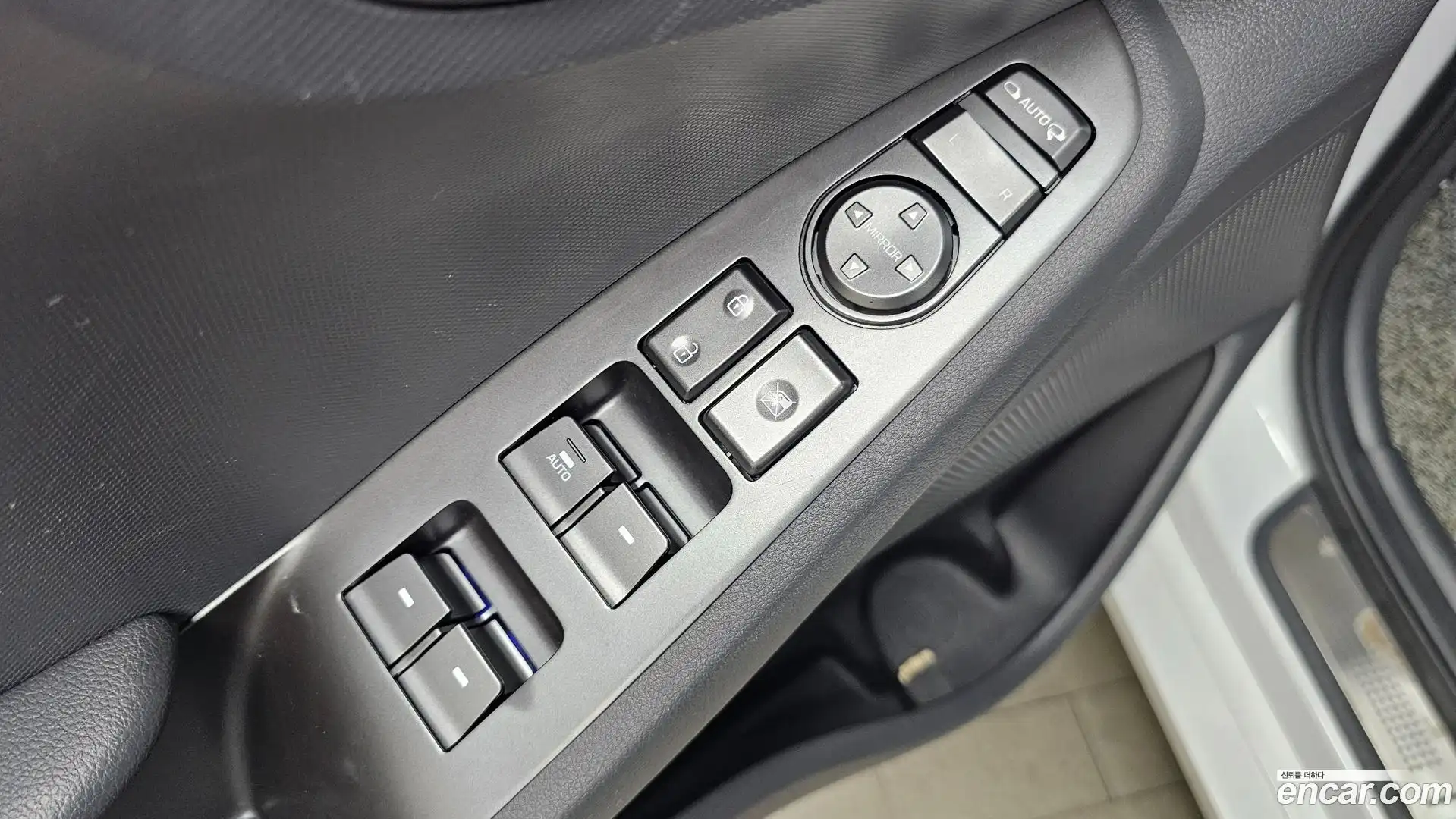 Ioniq Hyundai 2020.5-OPTION-040