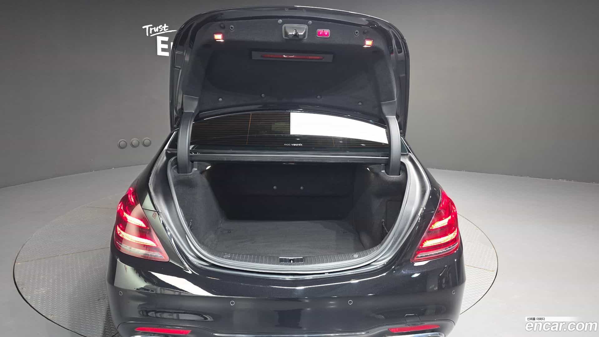 S-Class Mercedes-Benz 2020.6-OPTION-024