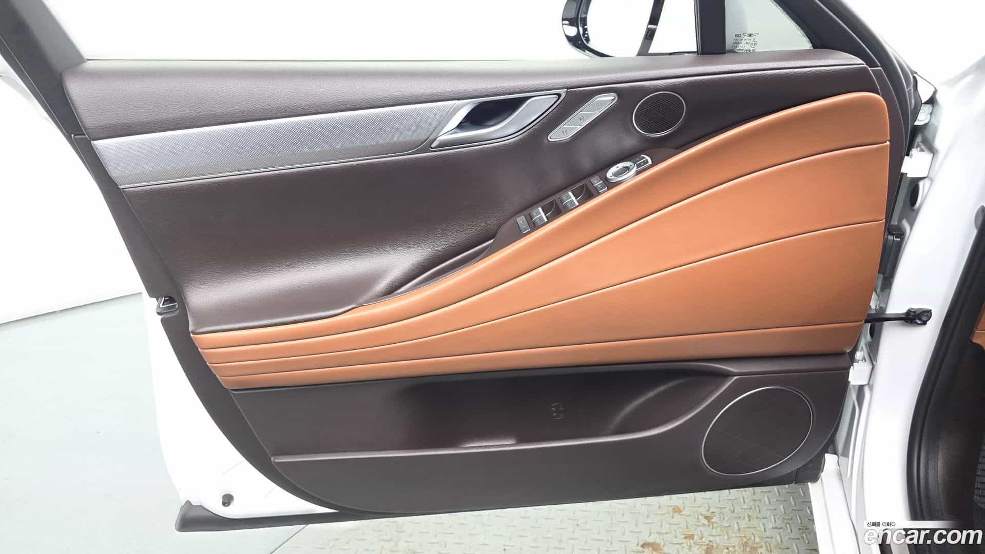 G80 Genesis 2021.11-INNER-034