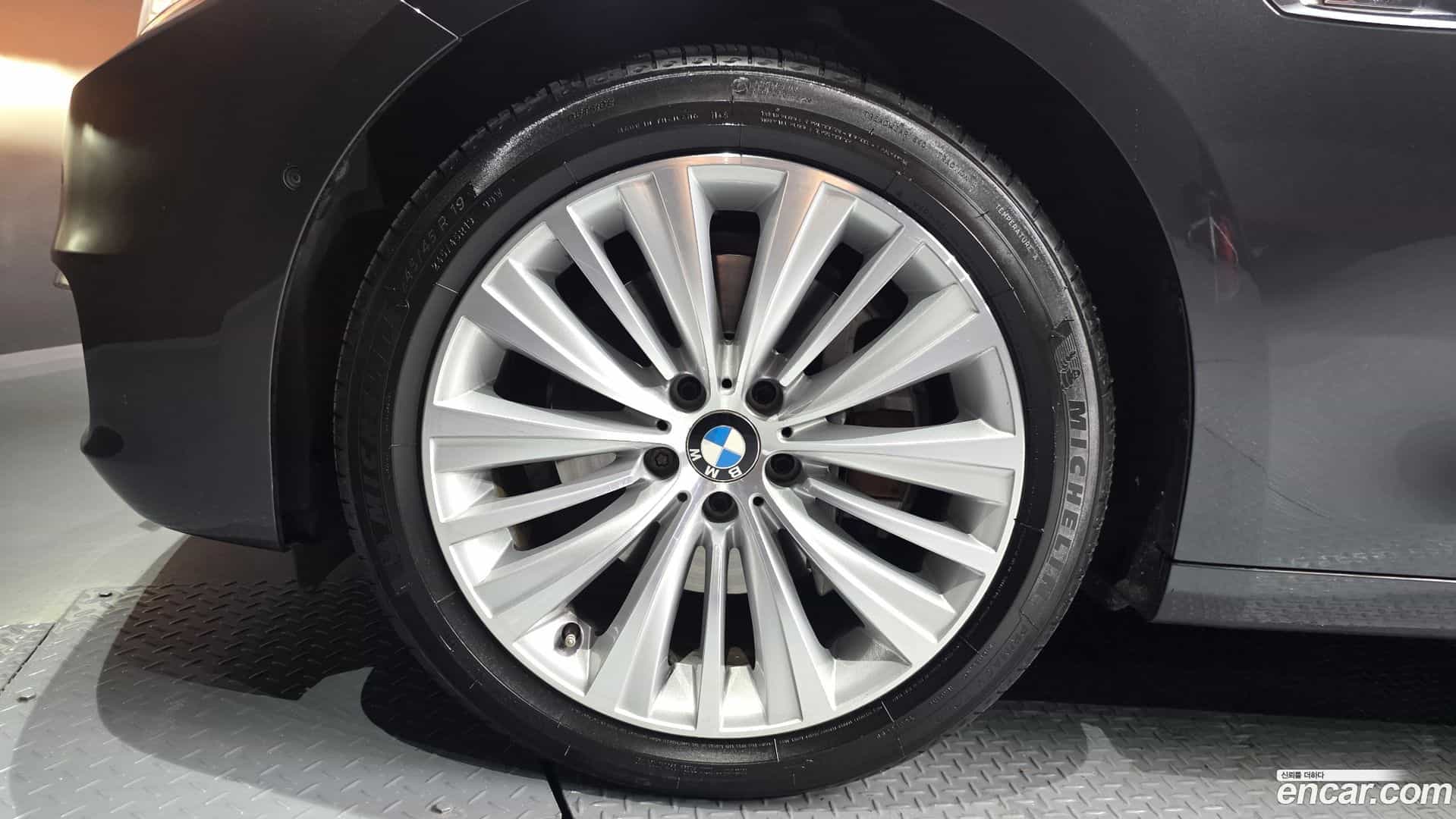 Gran Turismo BMW 2014.0-OUTER-005