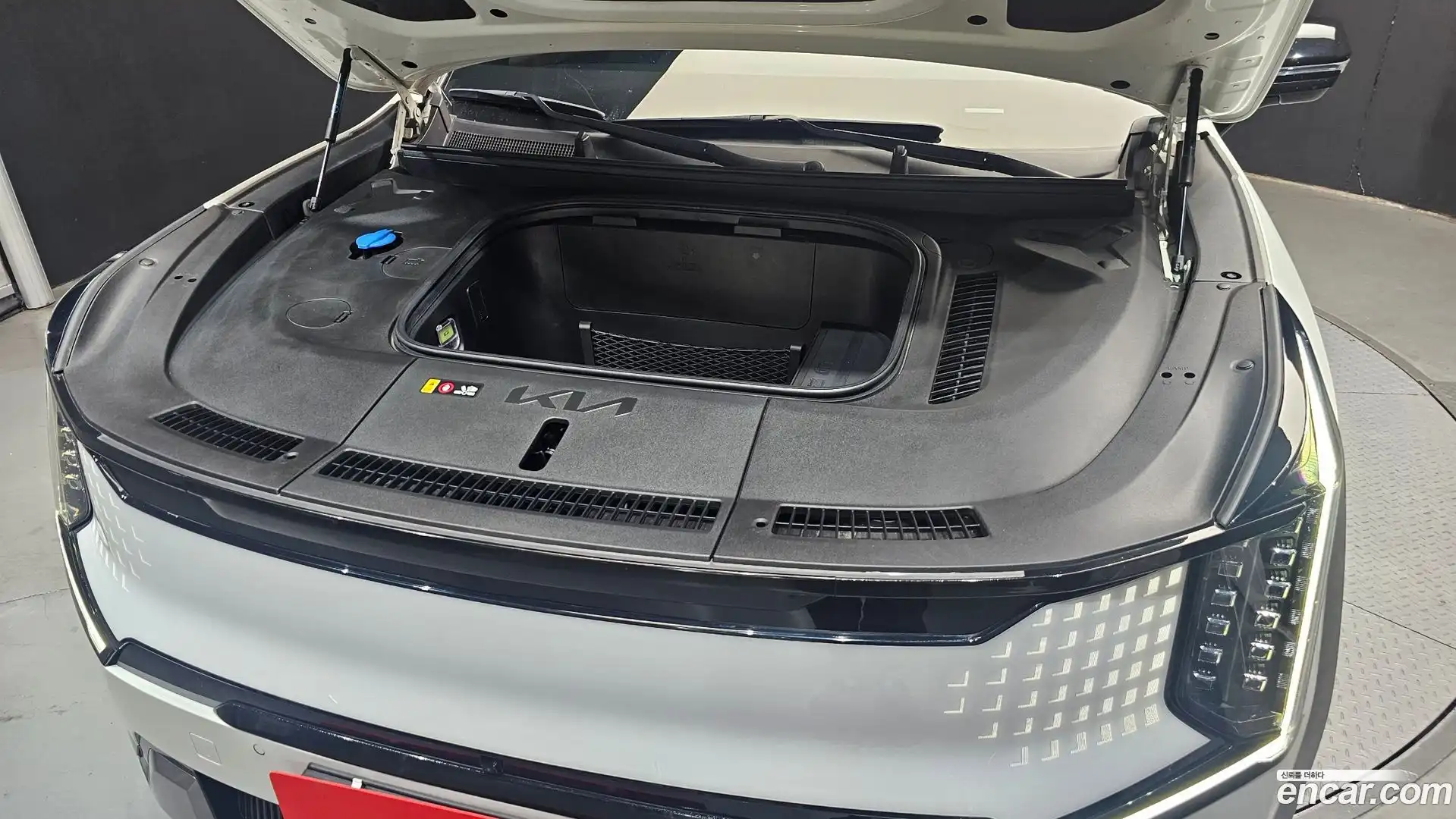 EV9 Kia 2023.11-OUTER-006