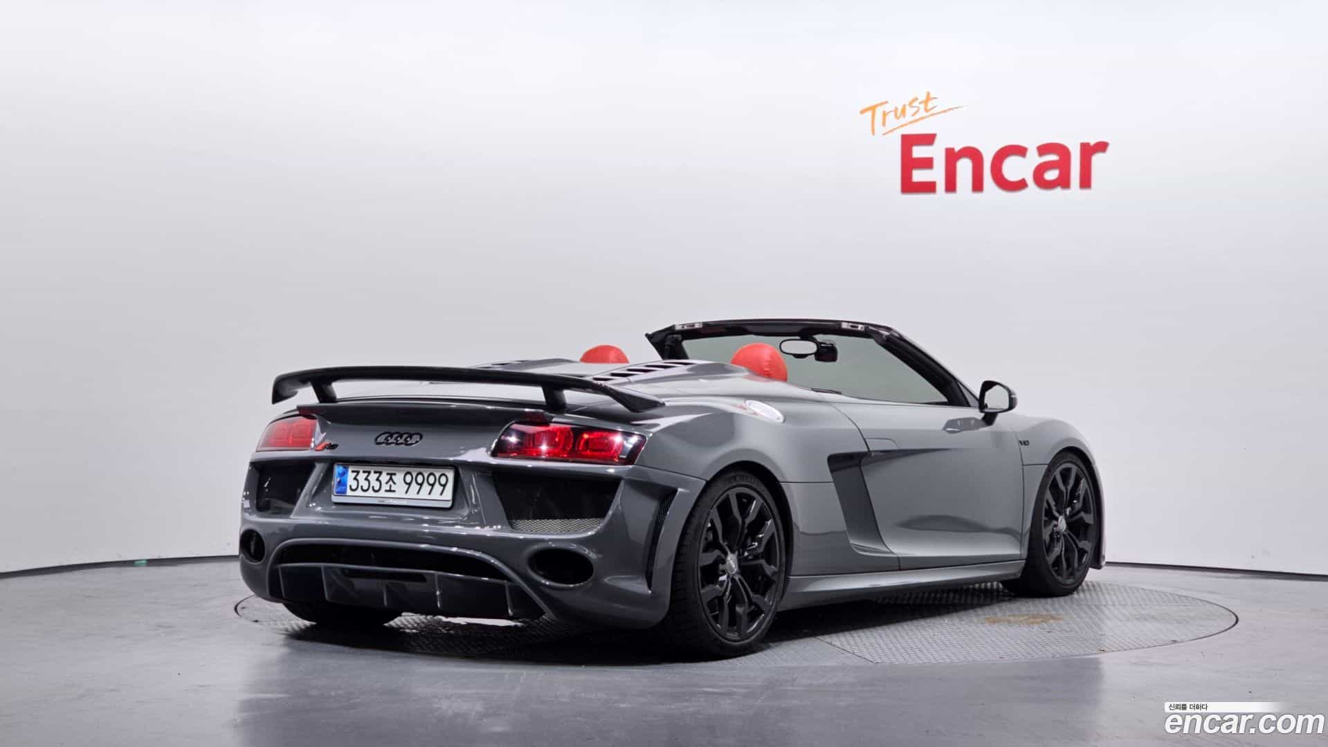 R8 Audi 2012.0-OUTER-002