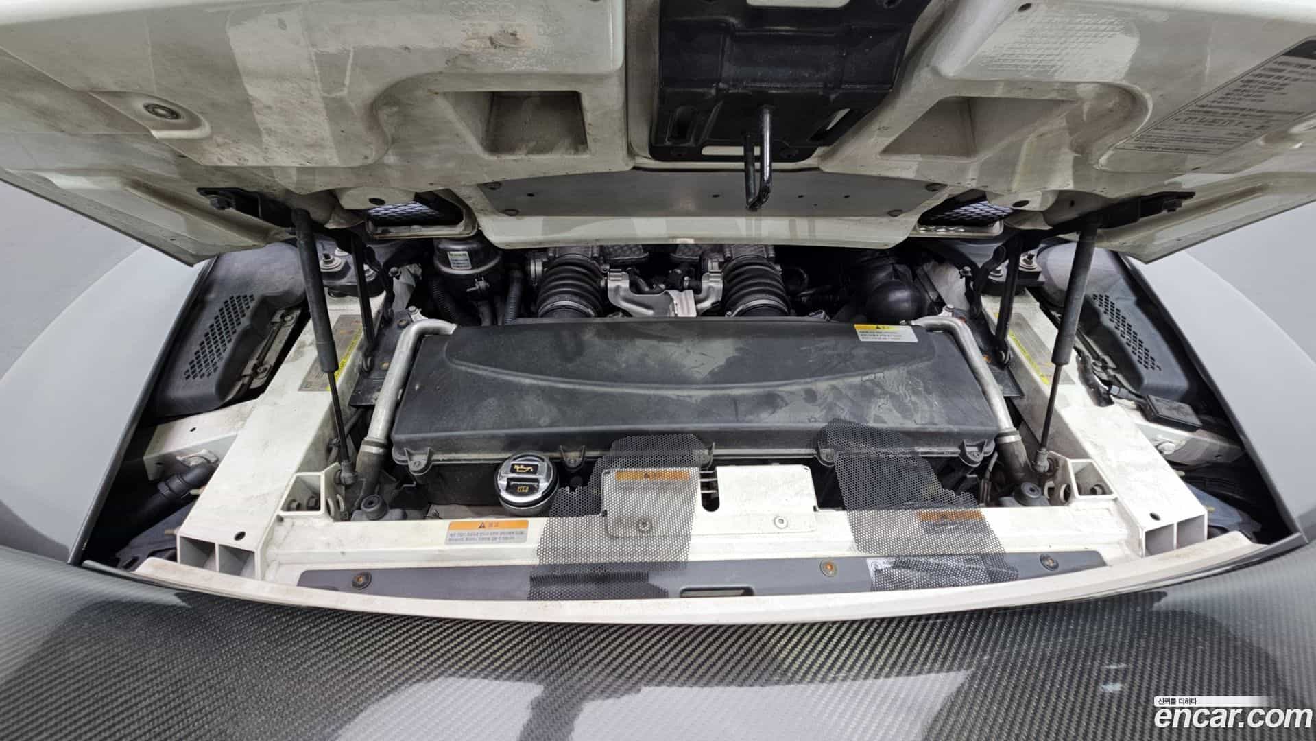 R8 Audi 2012.0-OUTER-006
