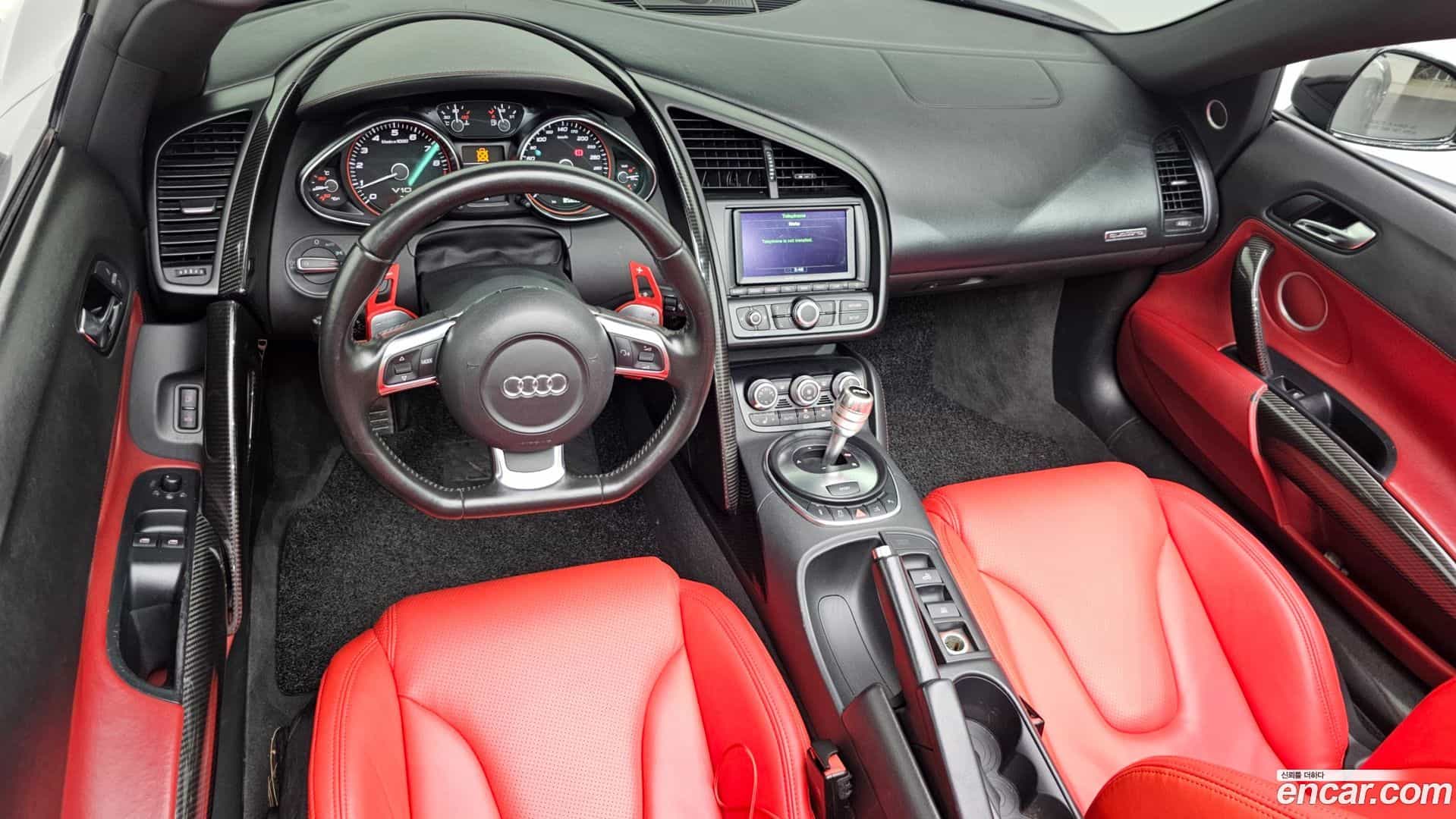 R8 Audi 2012.0-INNER-007