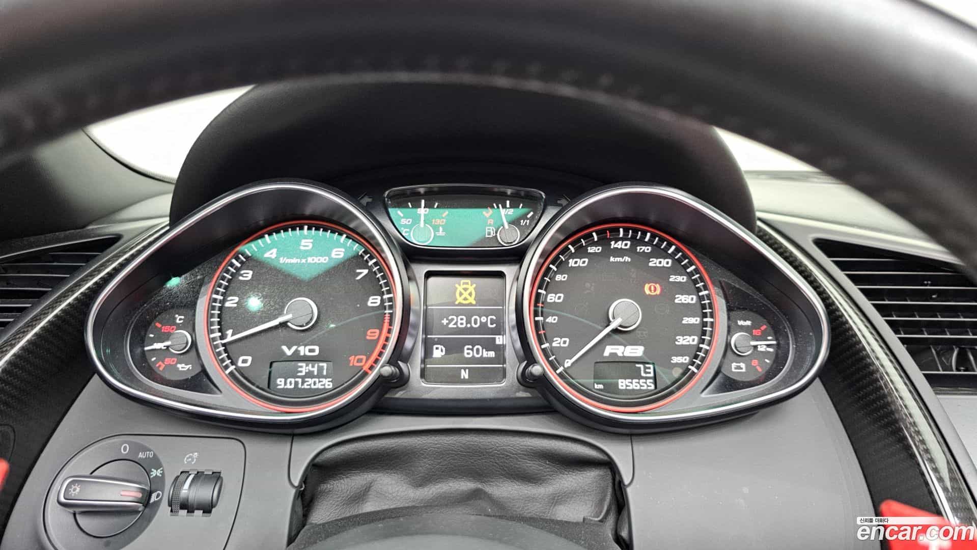R8 Audi 2012.0-INNER-008