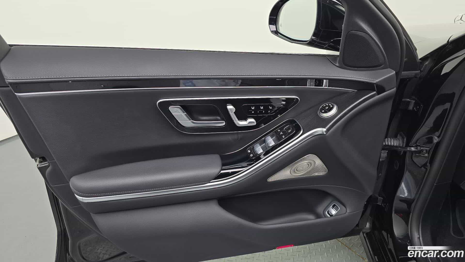 S-Class Mercedes-Benz 2021.6-INNER-034