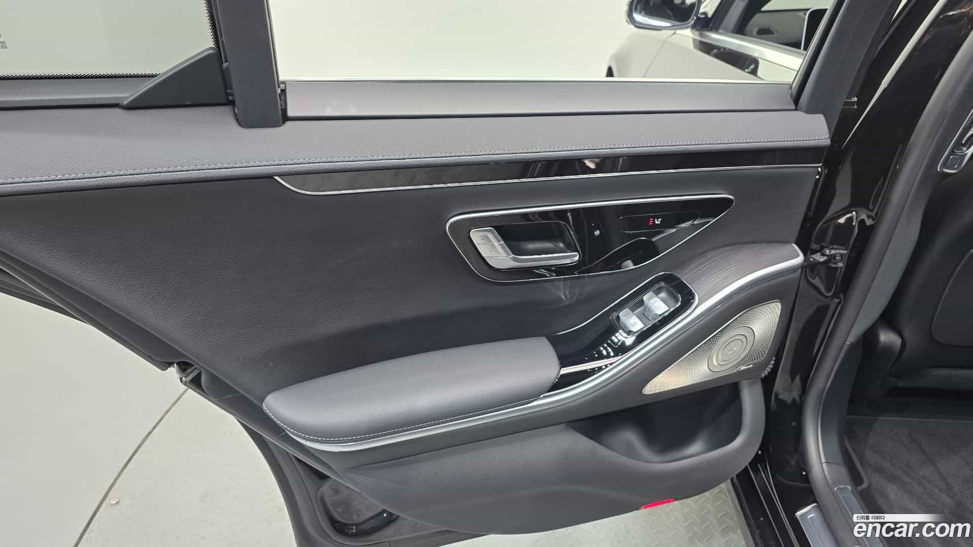 S-Class Mercedes-Benz 2021.6-INNER-035
