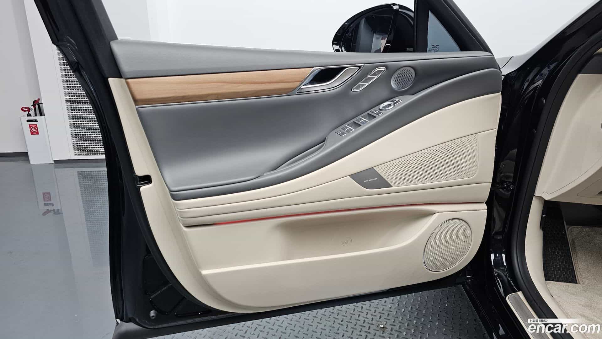 G80 Genesis 2024.1-INNER-034