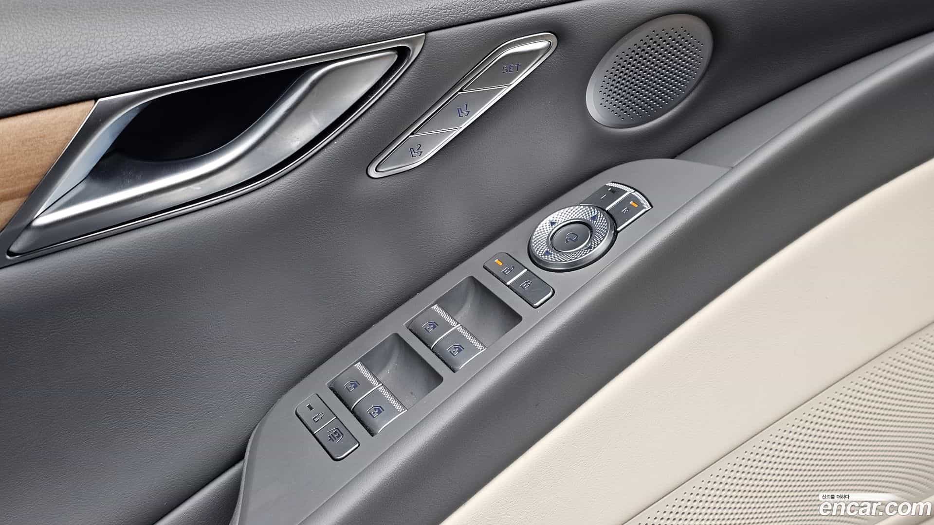 G80 Genesis 2024.1-OPTION-042