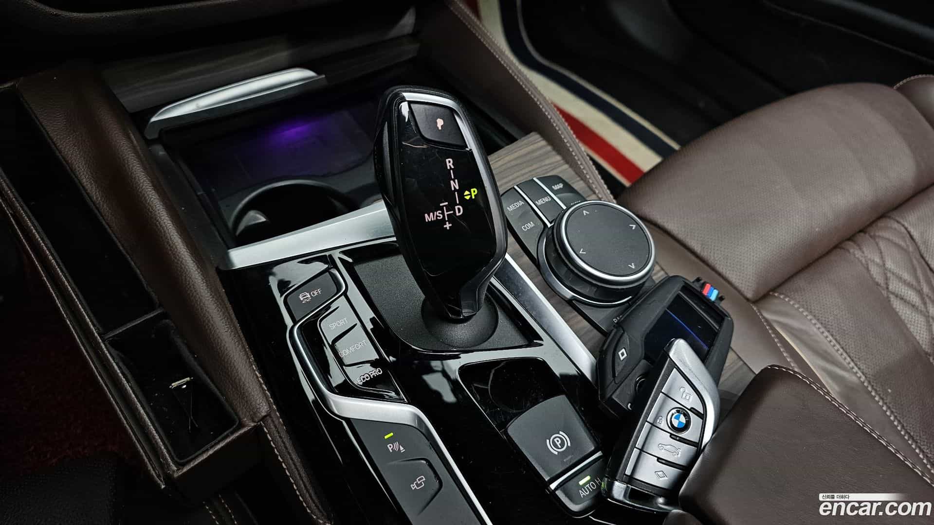 5-Series BMW 2020.4-INNER-009