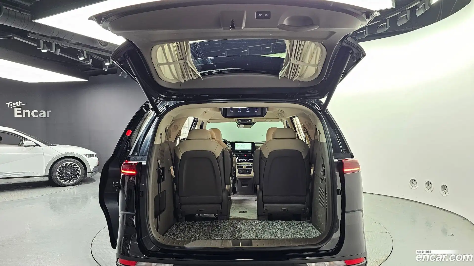 Canival Kia 2022.4-OPTION-024