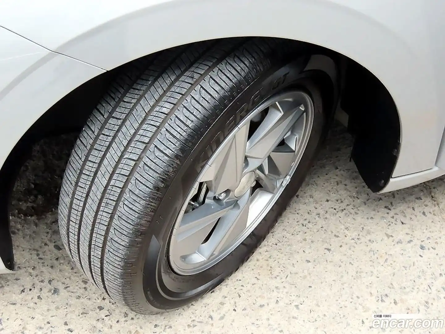 AVANTE Hyundai 2023.5-OUTER-005