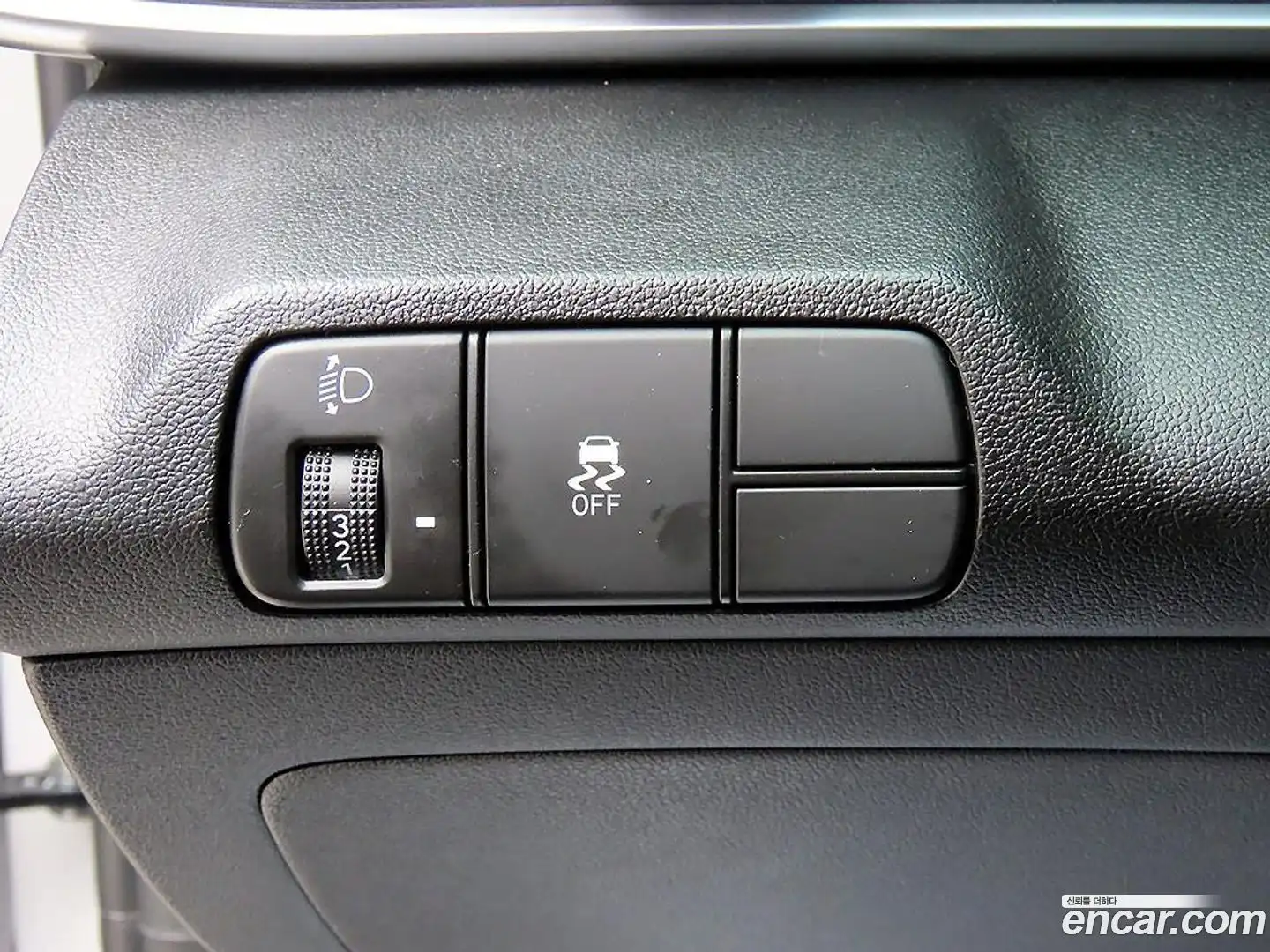 AVANTE Hyundai 2023.5-OPTION-017